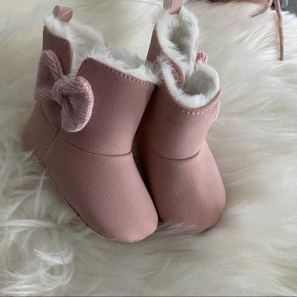 Baby girl Carter’s boots